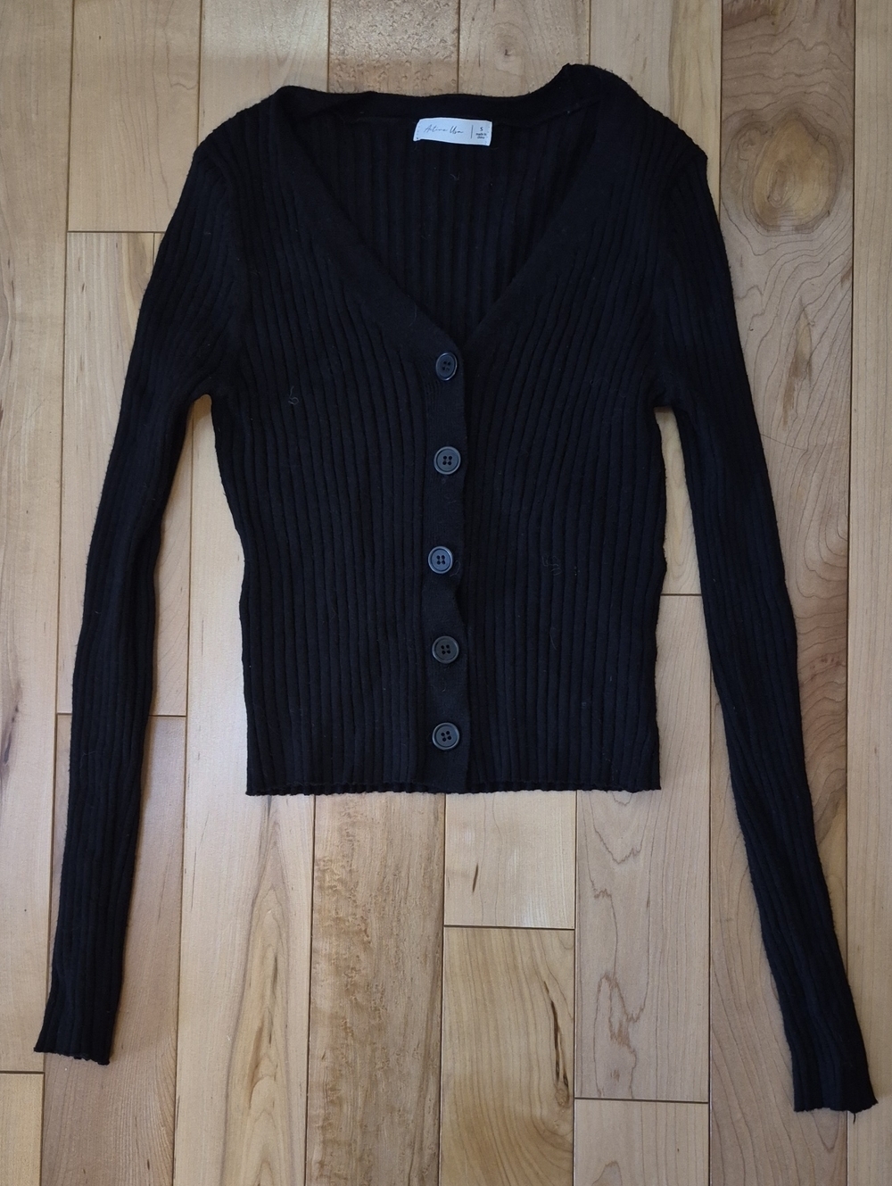 Active USA Women's Size Small Ribbed V-Neck Button Front Sweater Cardigan